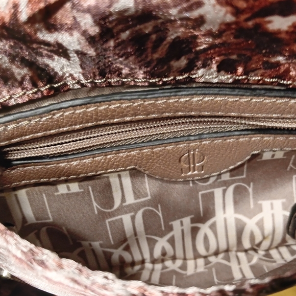 Jennifer Lopez Studded Wristlet NWT - Picture 6 of 6